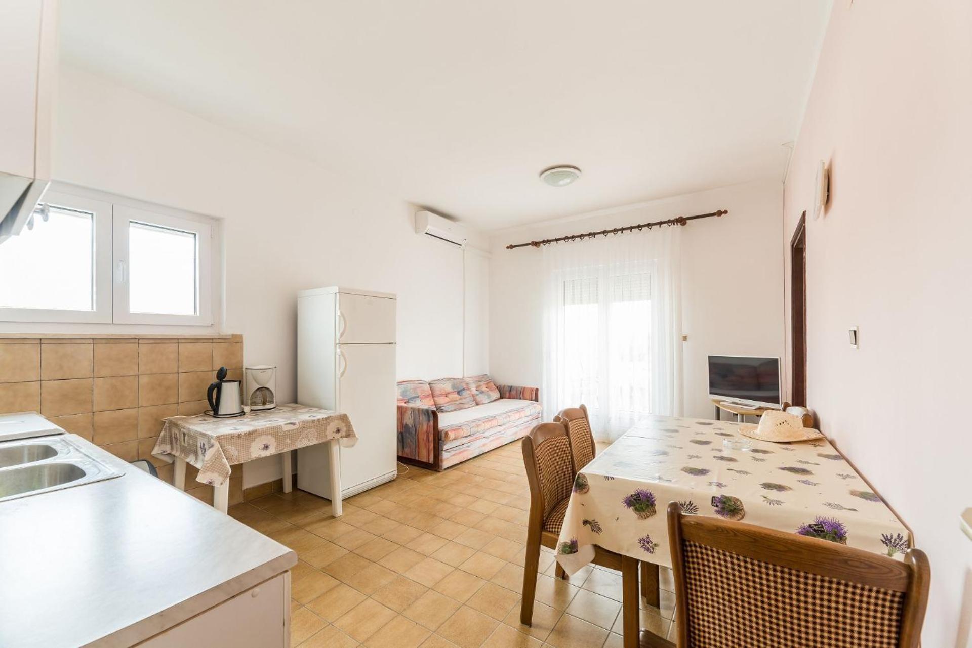 Apartments Ivica - With Parking Нин Екстериор снимка