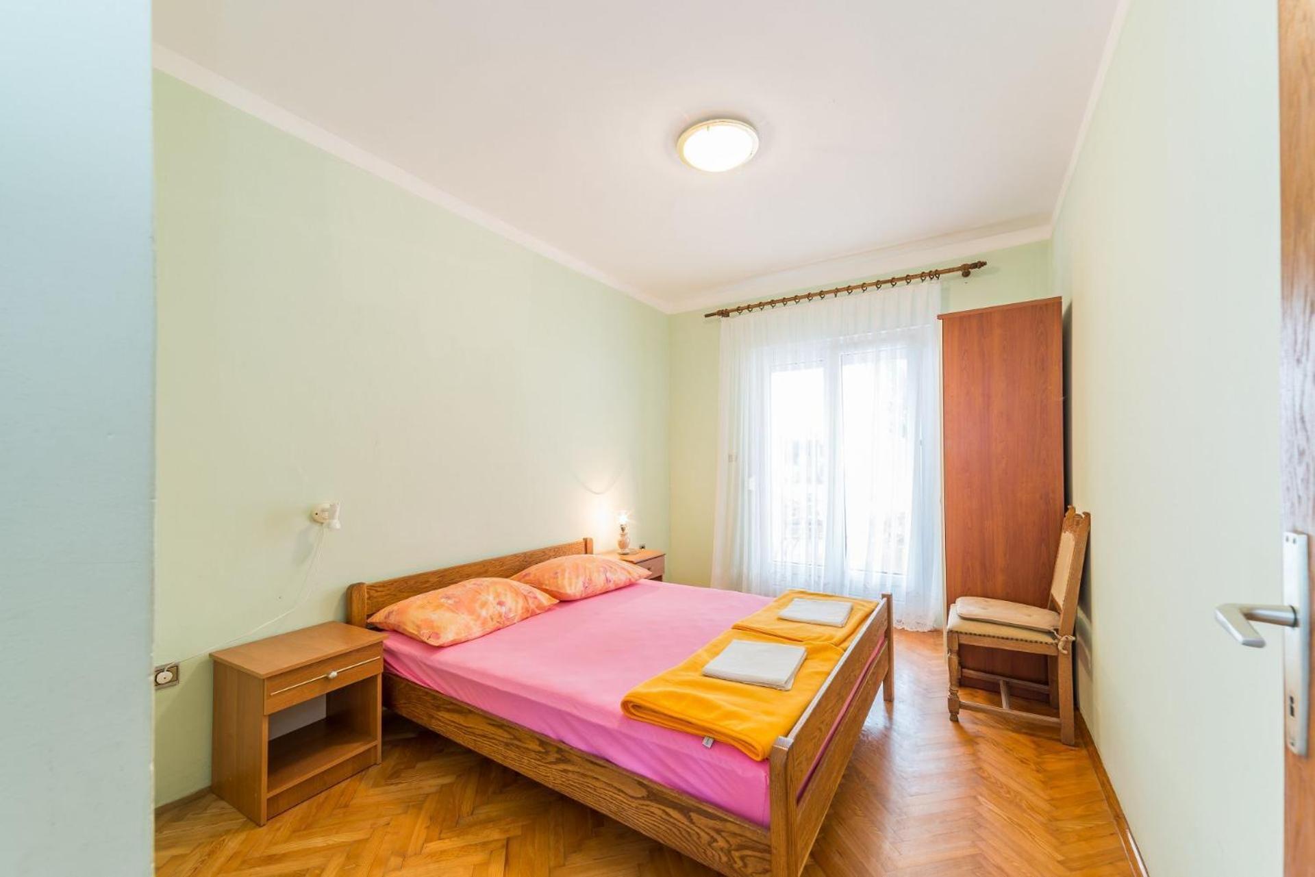 Apartments Ivica - With Parking Нин Екстериор снимка