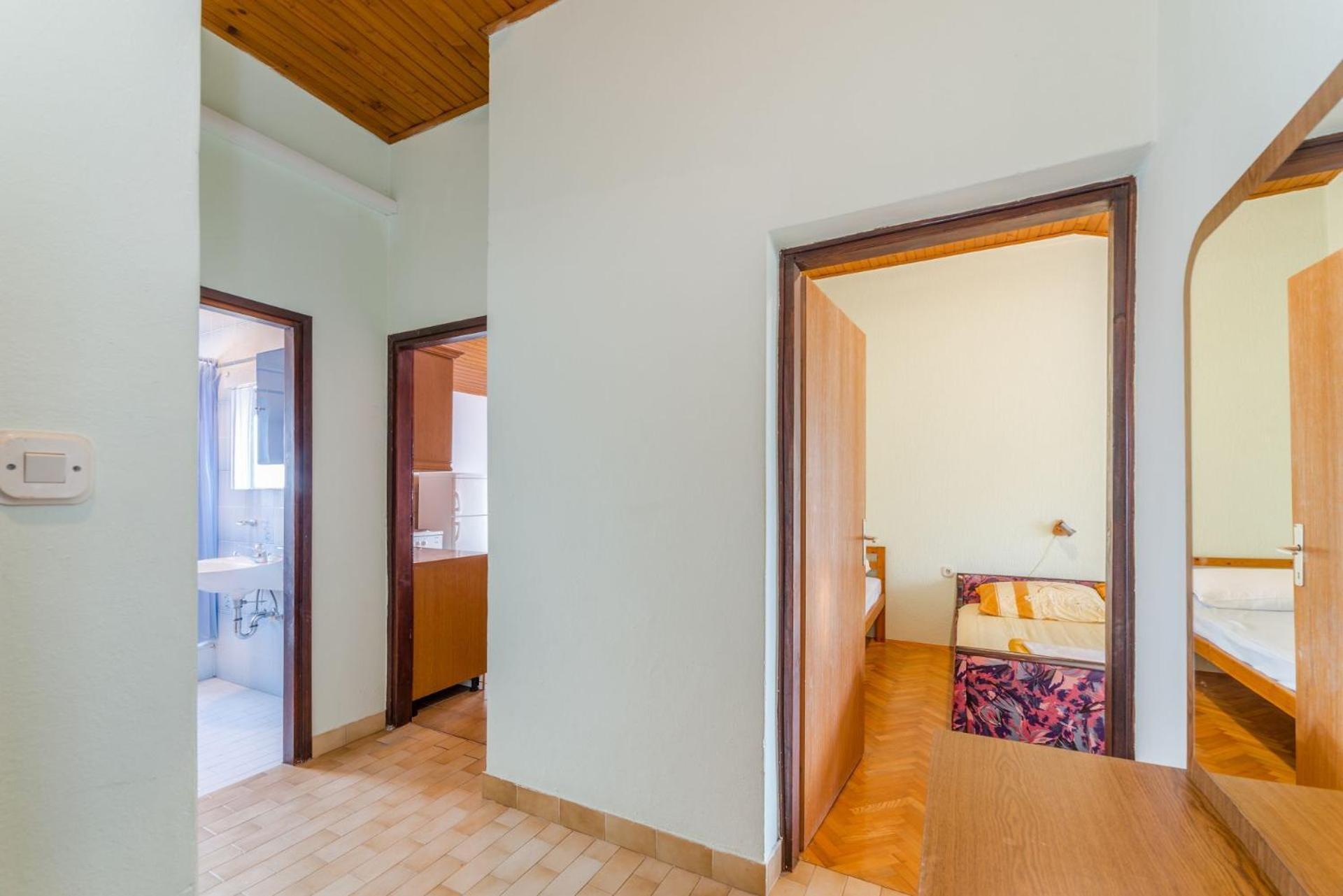Apartments Ivica - With Parking Нин Екстериор снимка