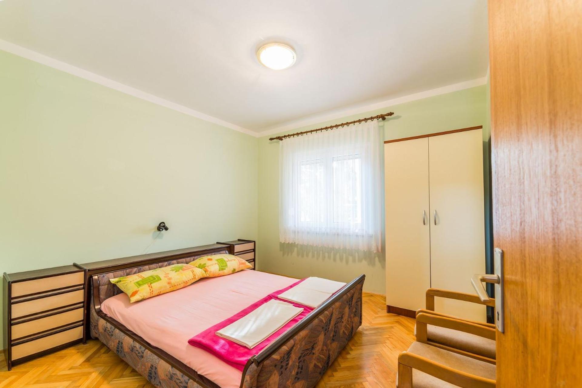 Apartments Ivica - With Parking Нин Екстериор снимка